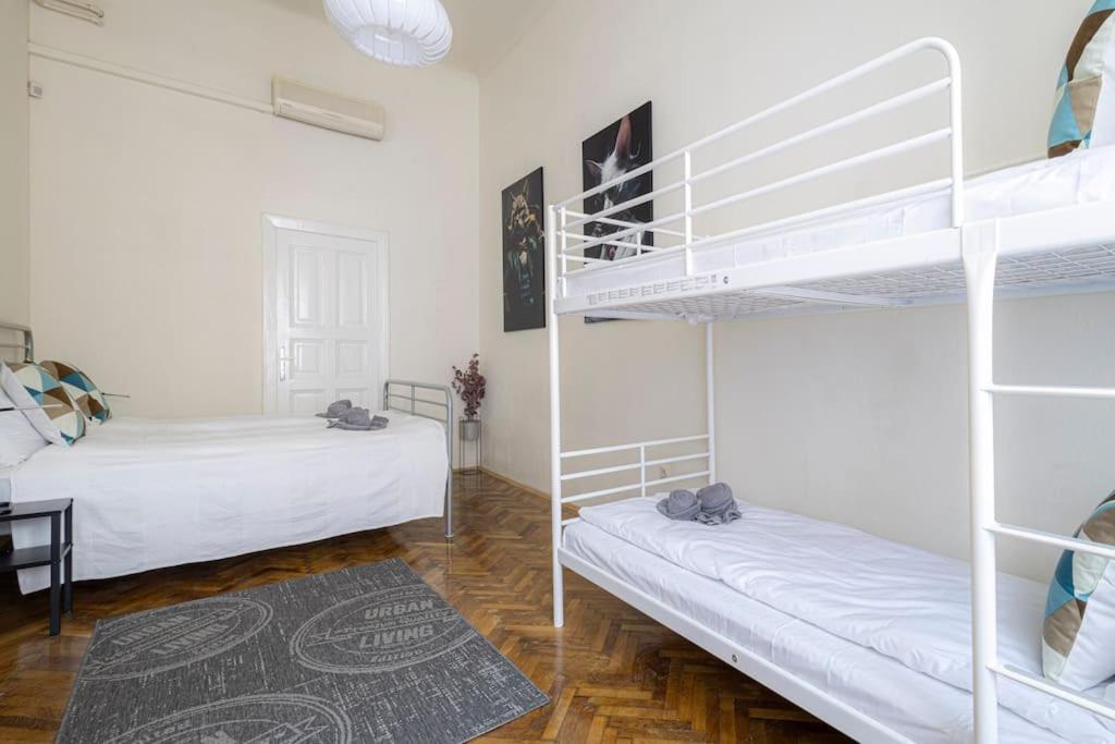 Gentleman Apartment Budapest Eksteriør billede