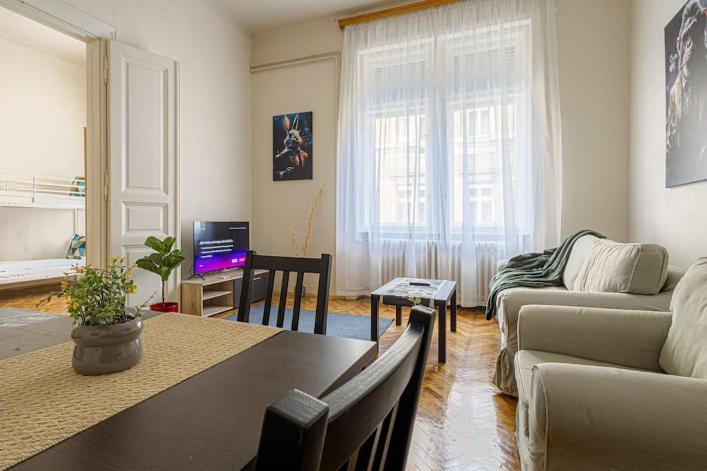 Gentleman Apartment Budapest Eksteriør billede