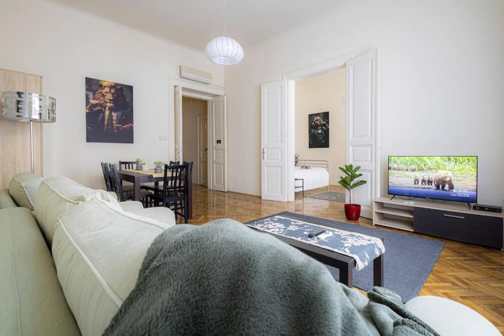 Gentleman Apartment Budapest Eksteriør billede
